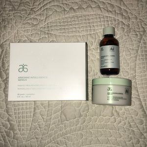 NIB Arbonne Nightly Resurfacing Pads and Solution
